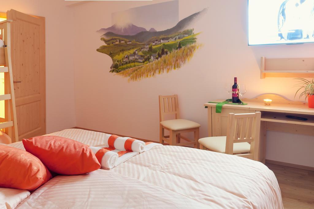 Guesthouse Macesen Spodnja Sorica Szoba fotó